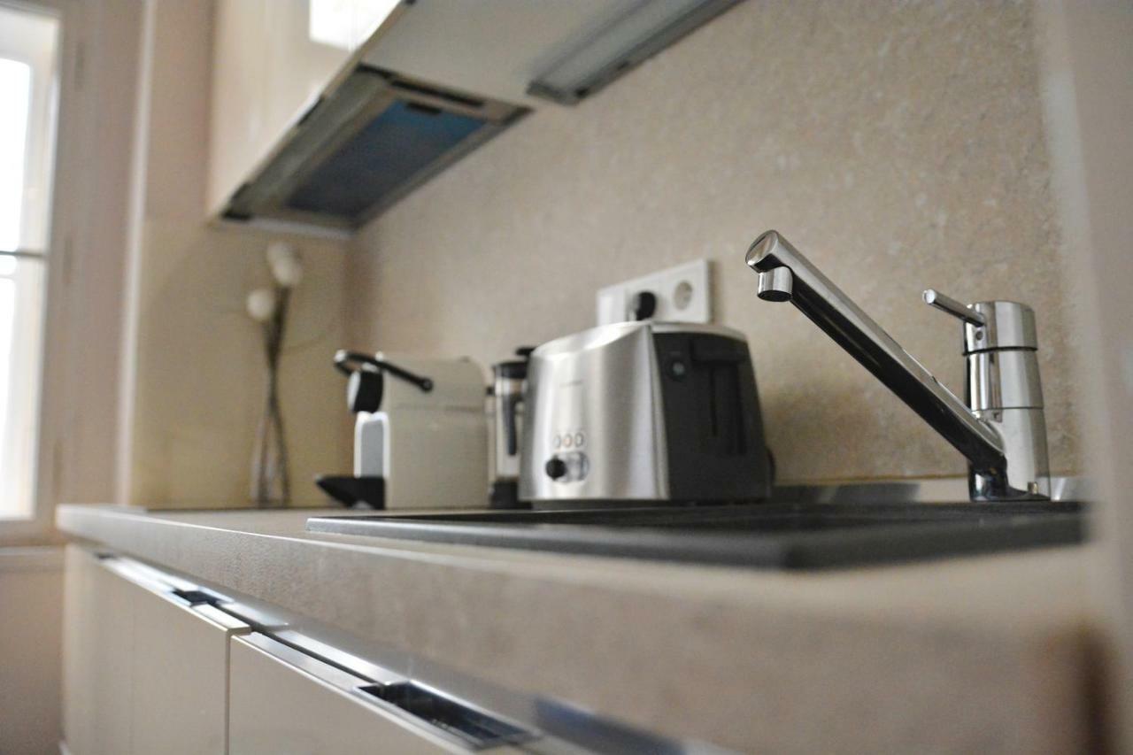 Apartment In The Heart Of Прага Екстериор снимка